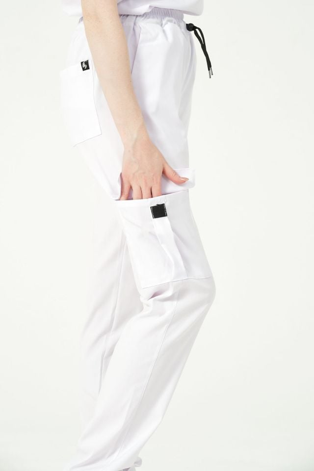 Beyaz Likralı Kargo Cep Doktor Hemşire Forması Tek Alt Unisex