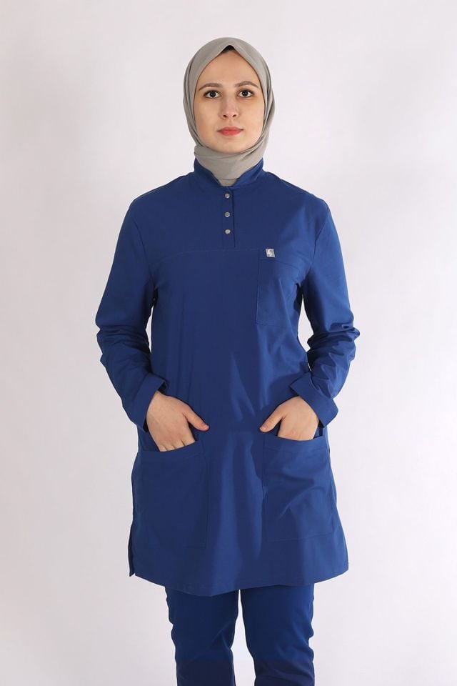 Saks Mavi Likralı Tesettür Scrubs Doktor Hemşire Forması Tek Üst 2XL