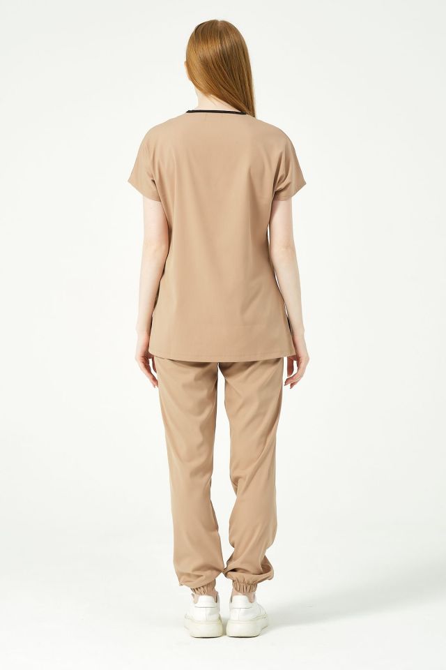 Bej Likralı Scrubs Jogger Paça Doktor Hemşire Forması Yarasa Kol Takım Unisex