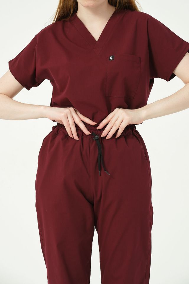 Bordo Likralı Scrubs Jogger Paça Doktor Hemşire Forması Yarasa Kol Takım Unisex