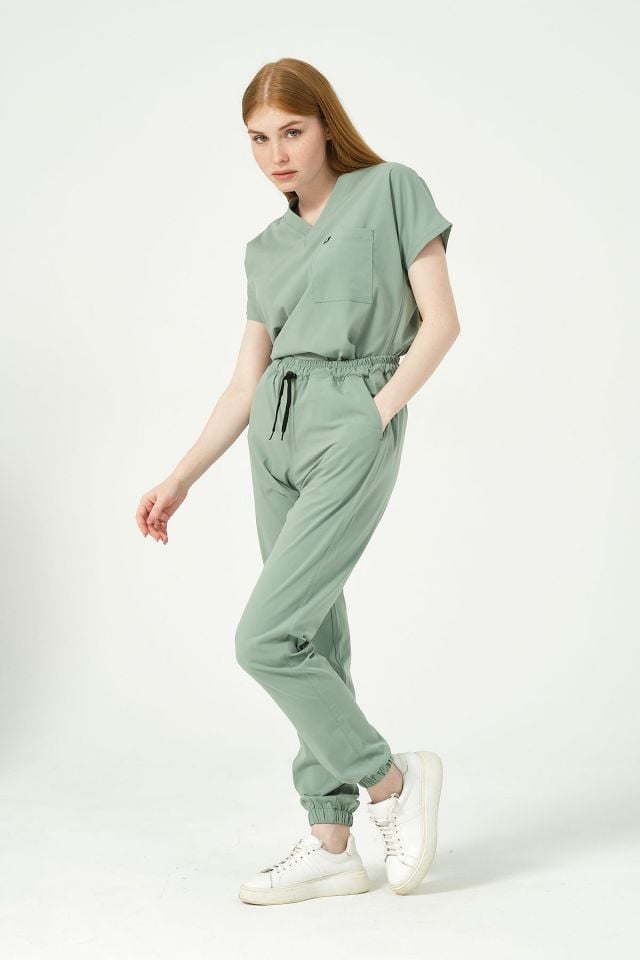 Çağla Yeşili Likralı Scrubs Jogger Paça Doktor Hemşire Forması Yarasa Kol Takım Unisex