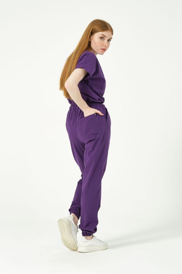 Mor Likralı Scrubs Jogger Paça Doktor Hemşire Forması Yarasa Kol Takım Unisex
