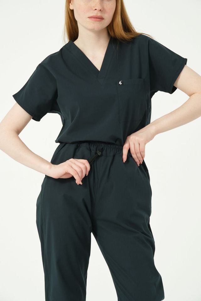 Ördek Yeşili Likralı Scrubs Jogger Paça Doktor Hemşire Forması Yarasa Kol Takım Unisex