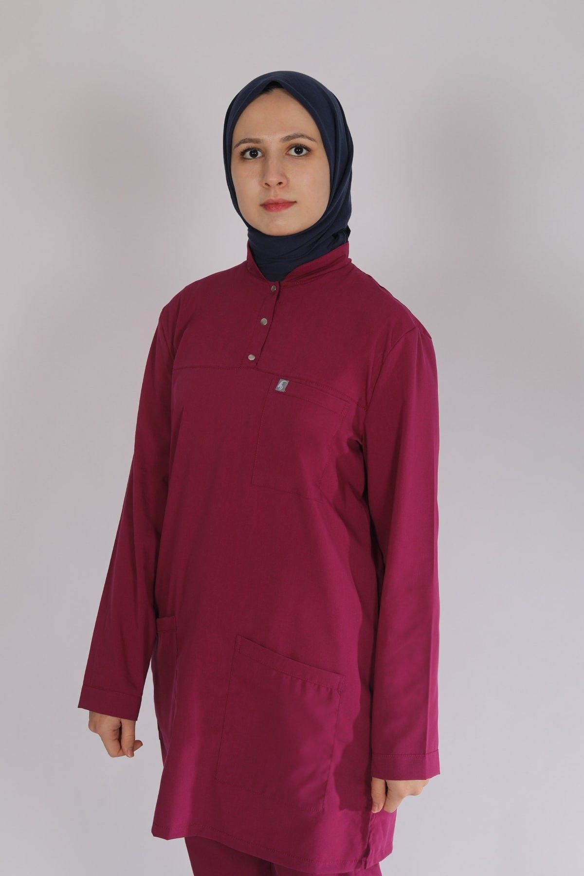 Vişne Likralı Tesettür Scrubs Doktor Hemşire Forması Tek Üst M