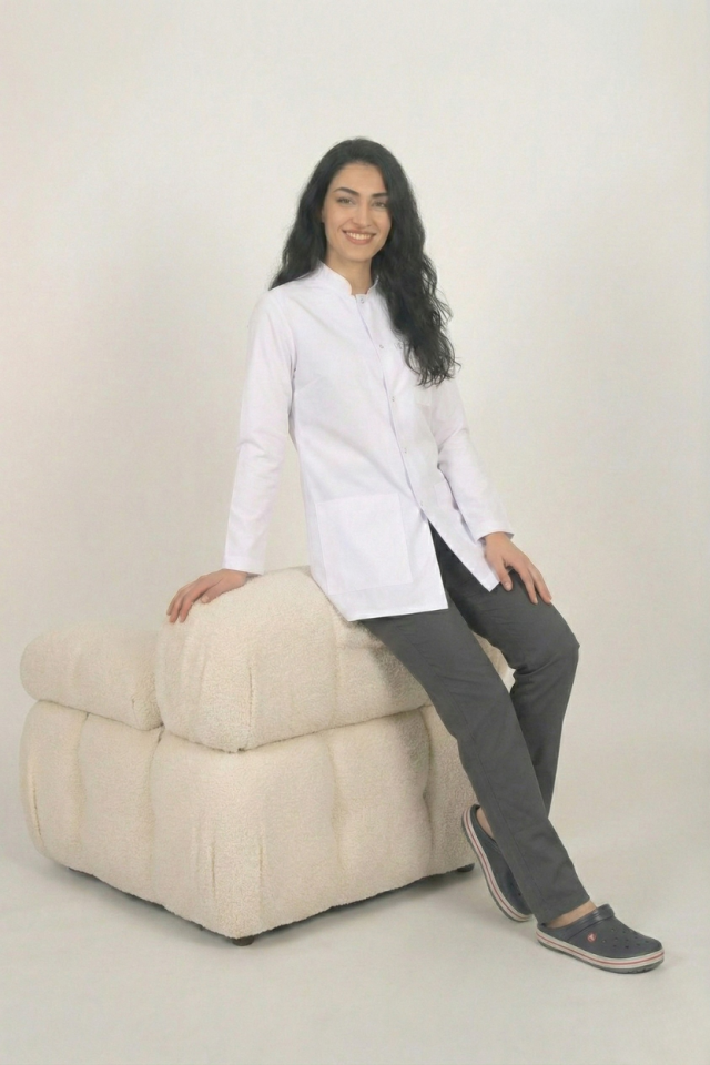 Beyaz Doktor Öğretmen Öğrenci Laboratuvar Önlüğü Uzun Kol Hakim Yaka Kadın