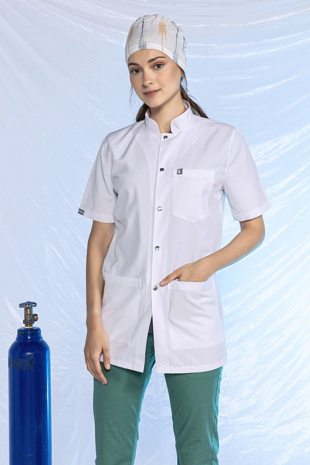 Beyaz Doktor Öğretmen Öğrenci Laboratuvar Önlüğü Kısa Kol Hakim Yaka Kadın S