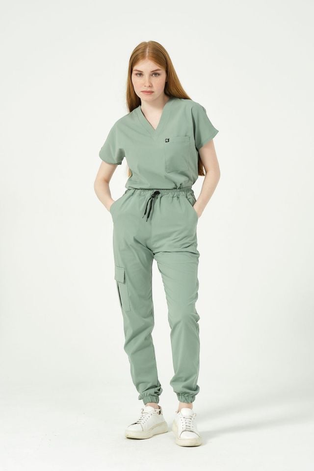 Çağla Yeşili Likralı Scrubs Kargo Cep Jogger Paça Doktor Hemşire Forması Yarasa Kol Takım Unisex S