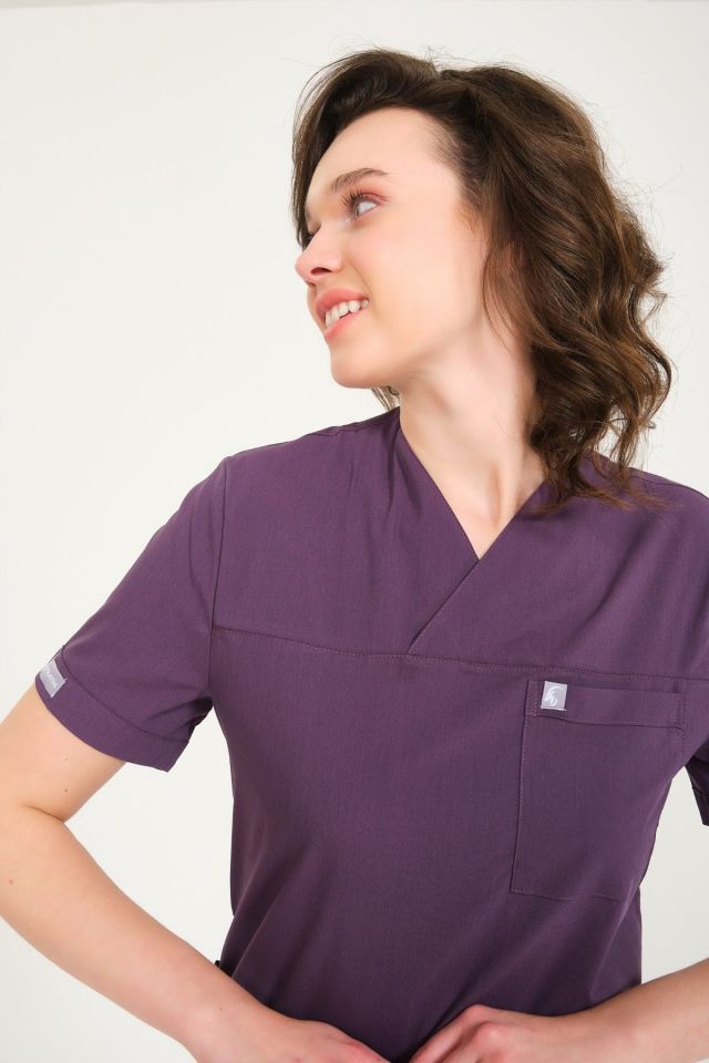 Mürdüm Likralı Zarf Yaka Scrubs Doktor Hemşire Forması Tek Üst S