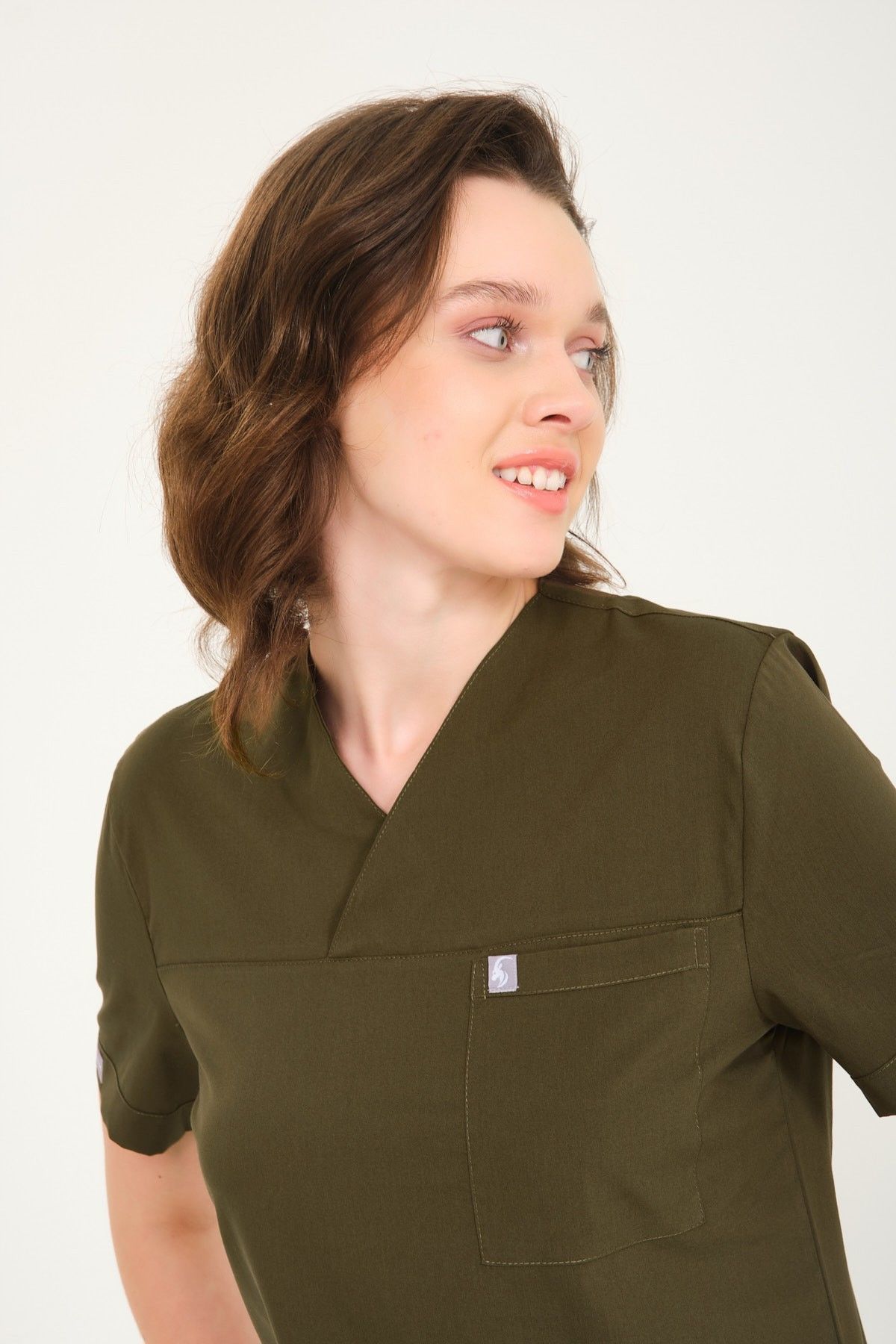 Haki Likralı Zarf Yaka Scrubs Doktor Hemşire Forması Tek Üst M