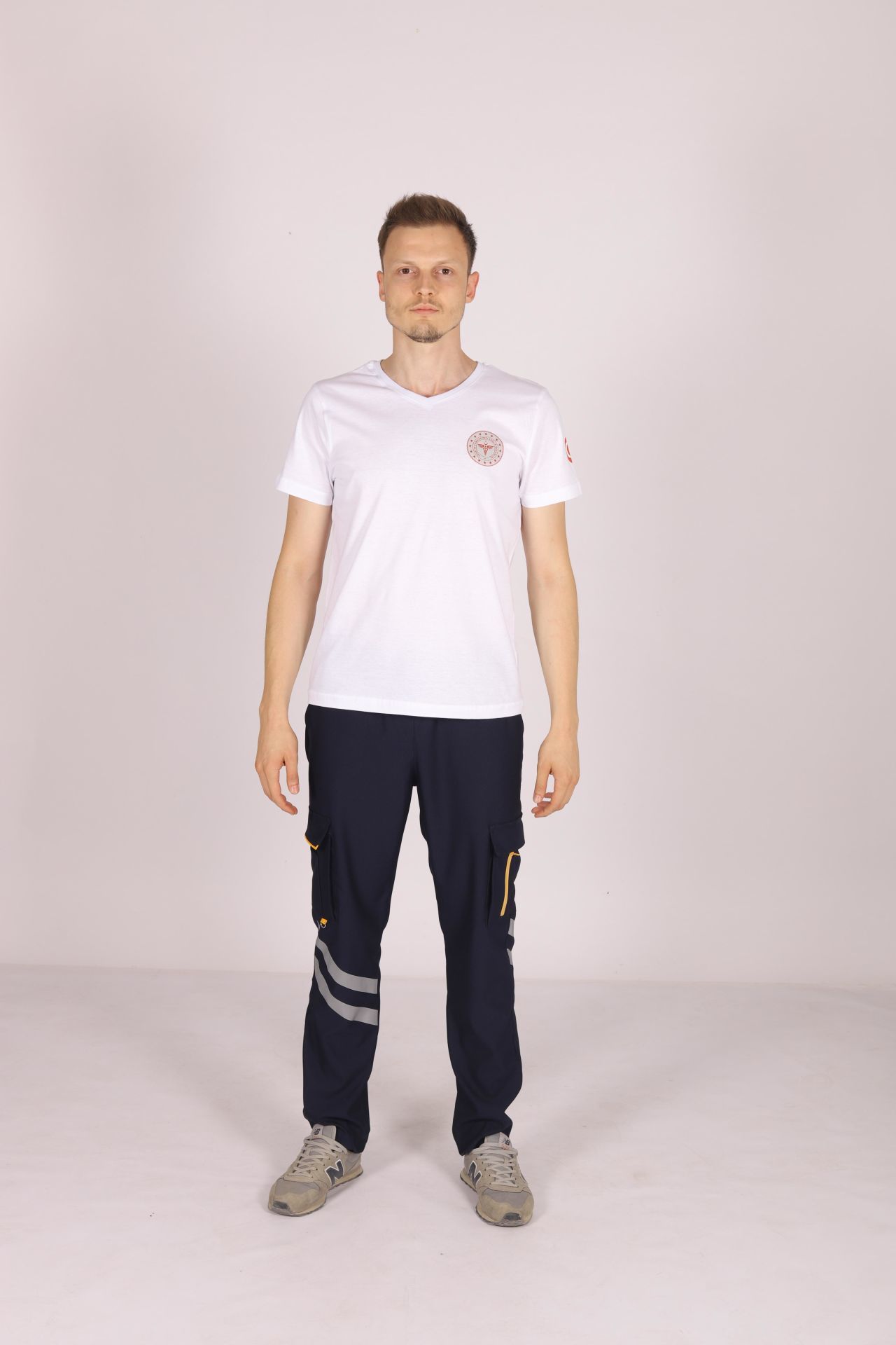 Beyaz 112 Acil Sağlık V Yaka Tişört Unisex L