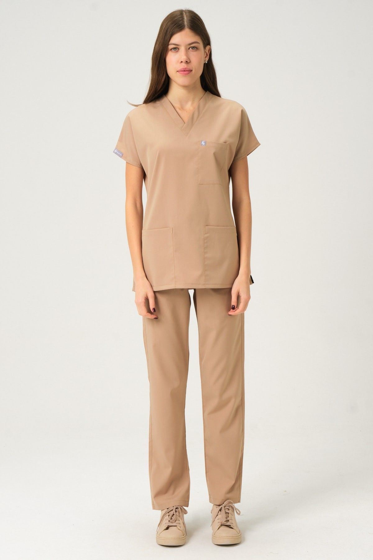 Bej Likralı Scrubs Doktor Hemşire Forması Yarasa Kol Takım Unisex XS