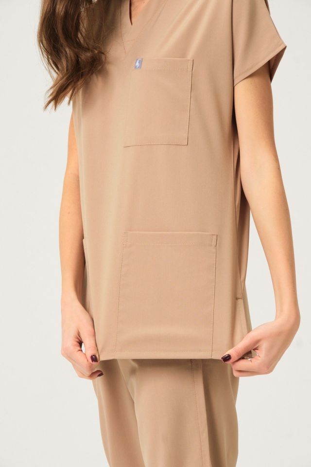 Bej Likralı Scrubs Doktor Hemşire Forması Yarasa Kol Takım Unisex XS