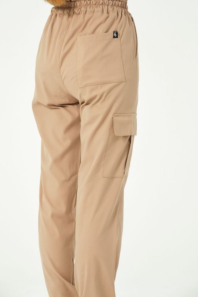 Bej Likralı Kargo Cep Doktor Hemşire Forması Tek Alt Unisex