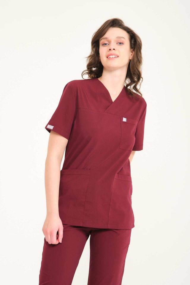 Bordo Likralı Zarf Yaka Scrubs Doktor Hemşire Forması Takım