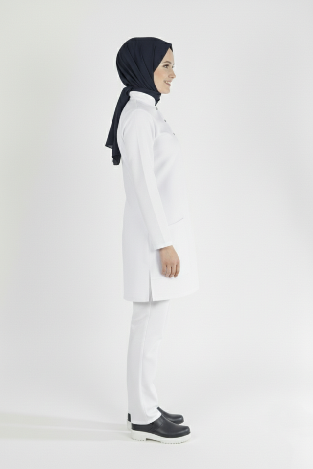 Beyaz Likralı Tesettür Scrubs Doktor Hemşire Forması Takım