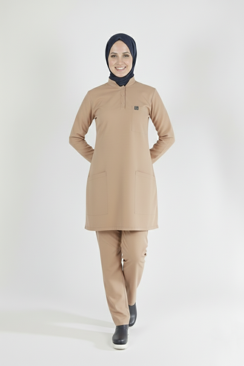 Bej Likralı Tesettür Scrubs Doktor Hemşire Forması Takım