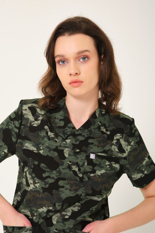 Kamuflaj Likralı Zarf Yaka Scrubs Doktor Hemşire Forması Tek Üst