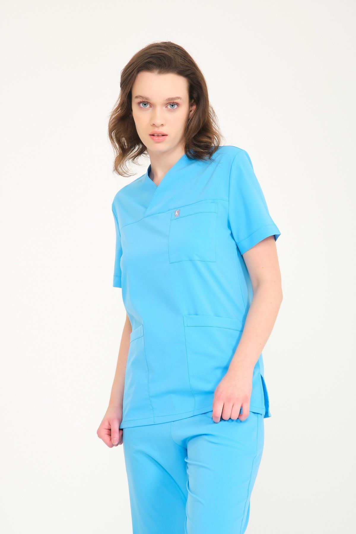 Bebe Mavi Likralı Zarf Yaka Scrubs Doktor Hemşire Forması Tek Üst