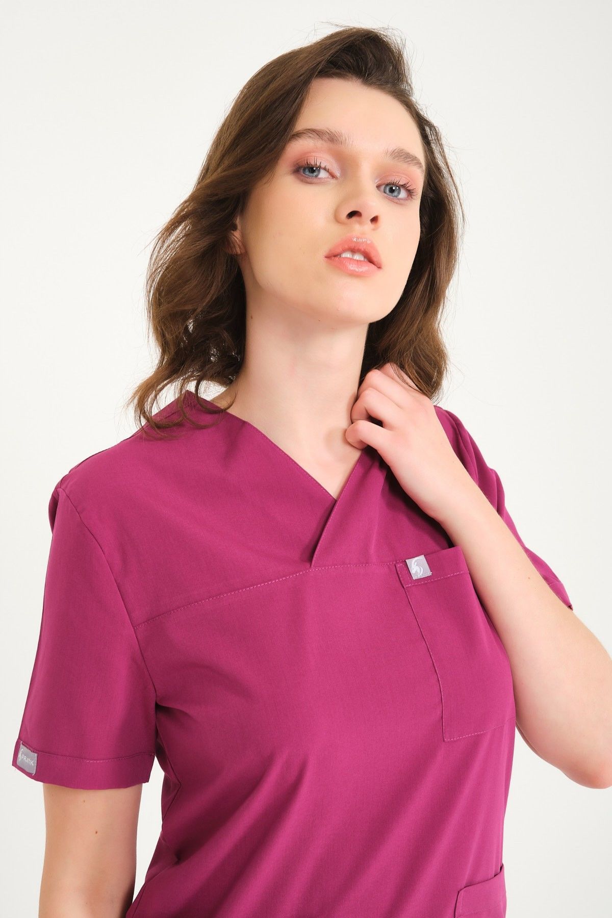 Vişne Likralı Zarf Yaka Scrubs Doktor Hemşire Forması Tek Üst