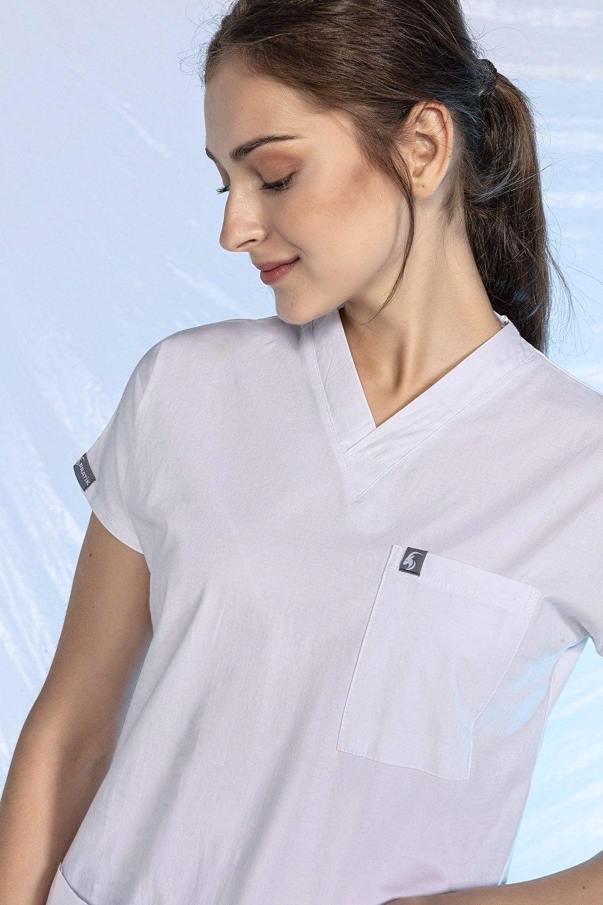 Beyaz Likralı Scrubs Doktor Hemşire Forması Yarasa Kol Tek Üst Unisex XL